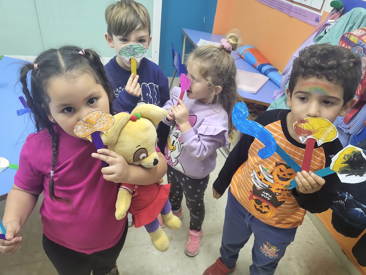 Niños en el casal de verano en inglés de Elite Formación Esparreguera