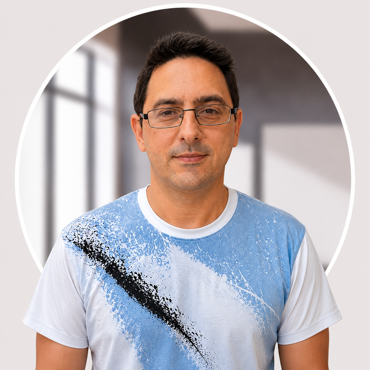 Juan Pastrana, responsable de administración y coordinación, profesor de inglés, italiano y francés en Elite Formación Esparreguera